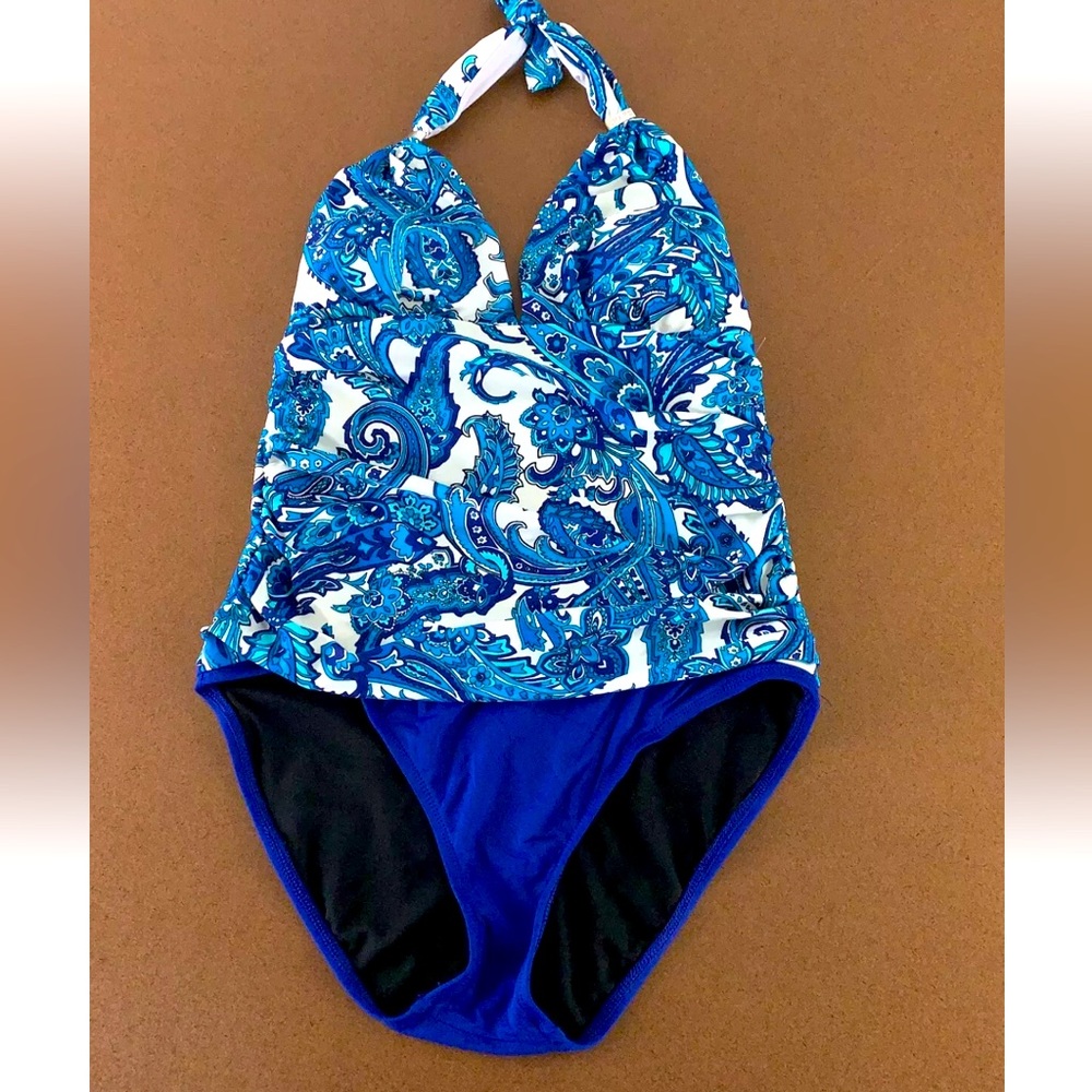 CHAPS PAISLEY HALTER NECK ONE PIECE SWIMSUIT IN SIZE 6